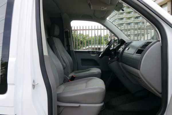 Volkswagen Caravelle - Galeria [4]