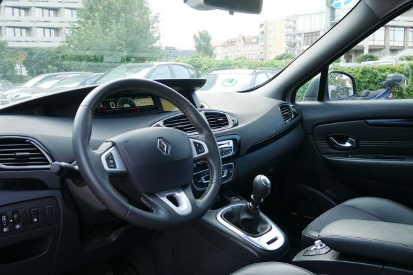 Renault Scenic - Galeria [9]