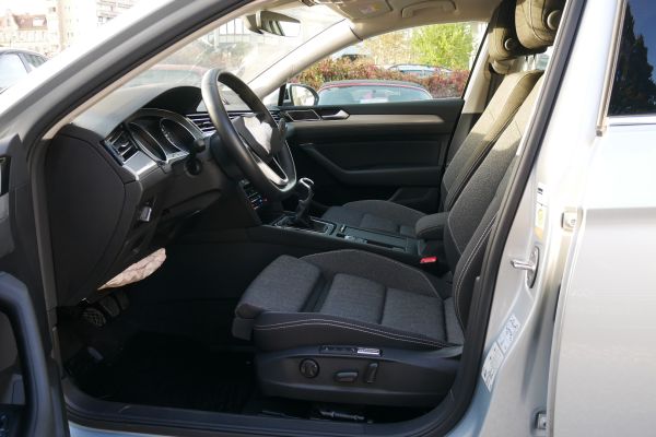 Volkswagen Passat - Galeria [12]