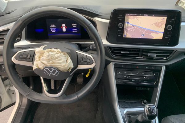 Volkswagen T-Roc - Galeria [14]