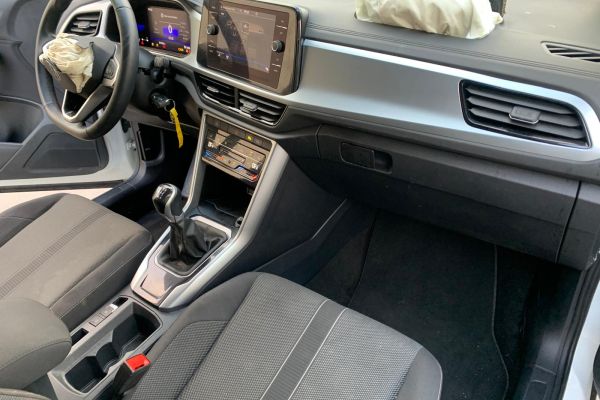 Volkswagen T-Roc - Galeria [16]
