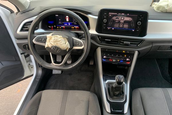Volkswagen T-Roc - Galeria [21]