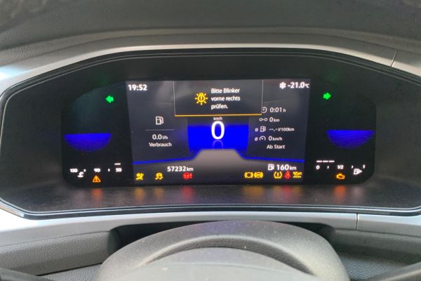 Volkswagen T-Roc - Galeria [23]