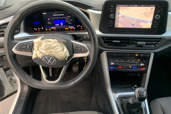 Volkswagen T-Roc - Galeria [22]