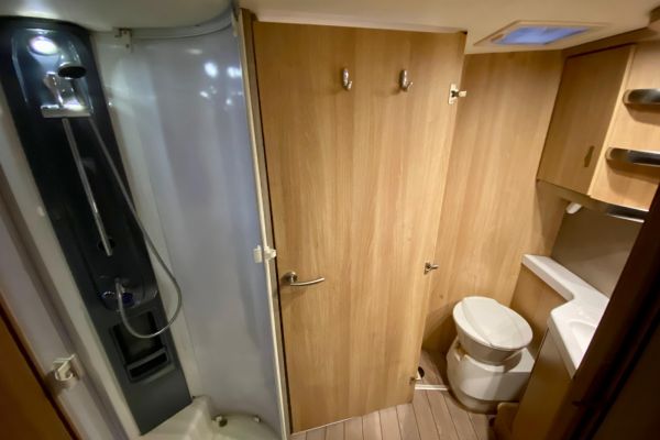 KNAUS SKY TI 700 - Galeria [5]