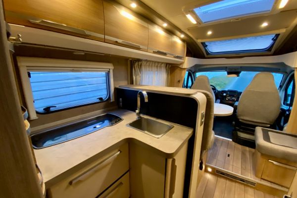 KNAUS SKY TI 700 - Galeria [12]