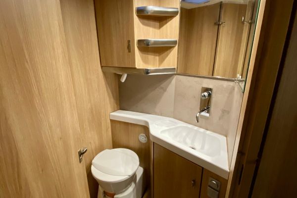 KNAUS SKY TI 700 - Galeria [14]