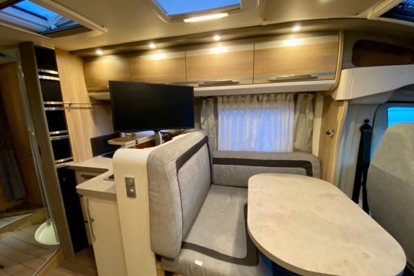 KNAUS SKY TI 700 - Galeria [20]