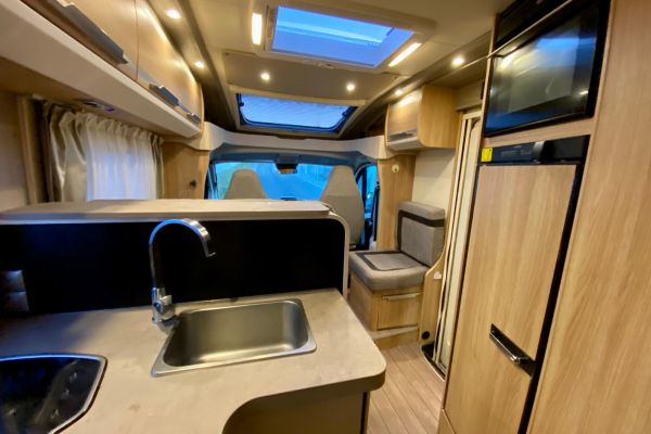 KNAUS SKY TI 700 - Galeria [26]
