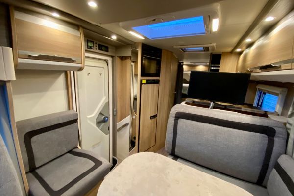 KNAUS SKY TI 700 - Galeria [27]