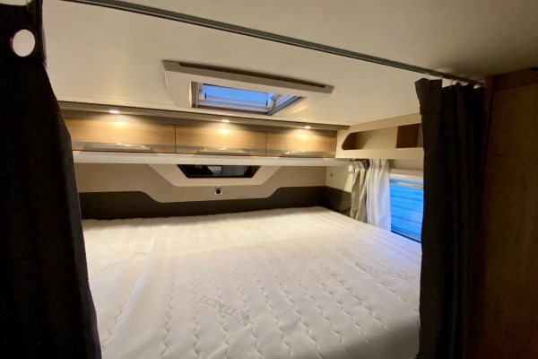 KNAUS SKY TI 700 - Galeria [29]