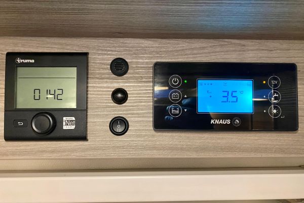 KNAUS SKY TI 700 - Galeria [30]