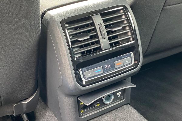 Volkswagen Passat - Galeria [30]