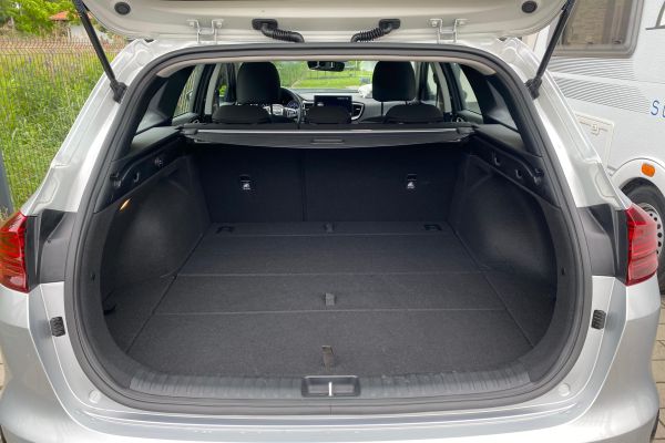 Kia Ceed - Galeria [18]