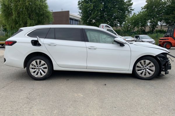 Volkswagen Passat B9 - Galeria [15]