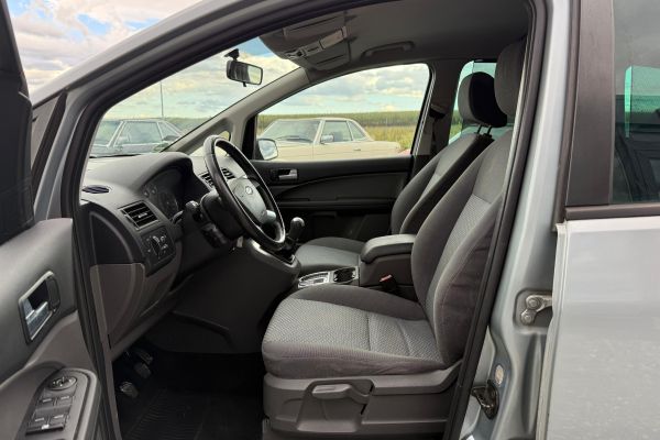 Ford C-Max - Galeria [10]