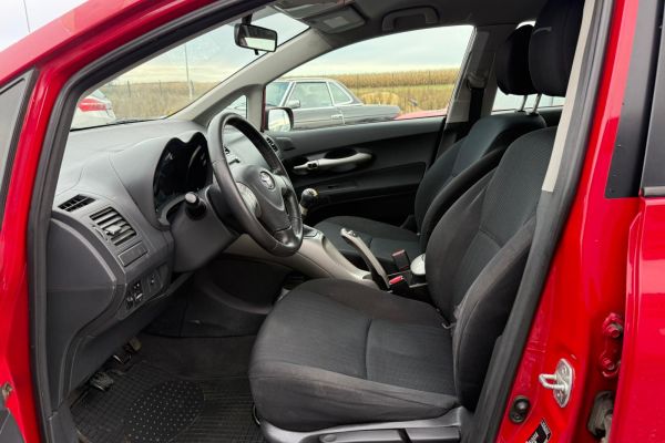 Toyota Auris - Galeria [11]