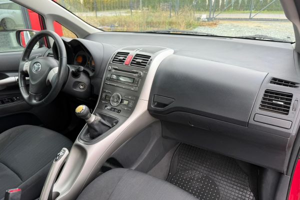 Toyota Auris - Galeria [17]