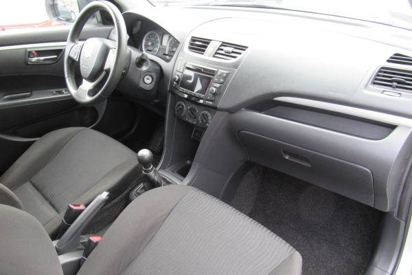 Suzuki Swift - Galeria [17]