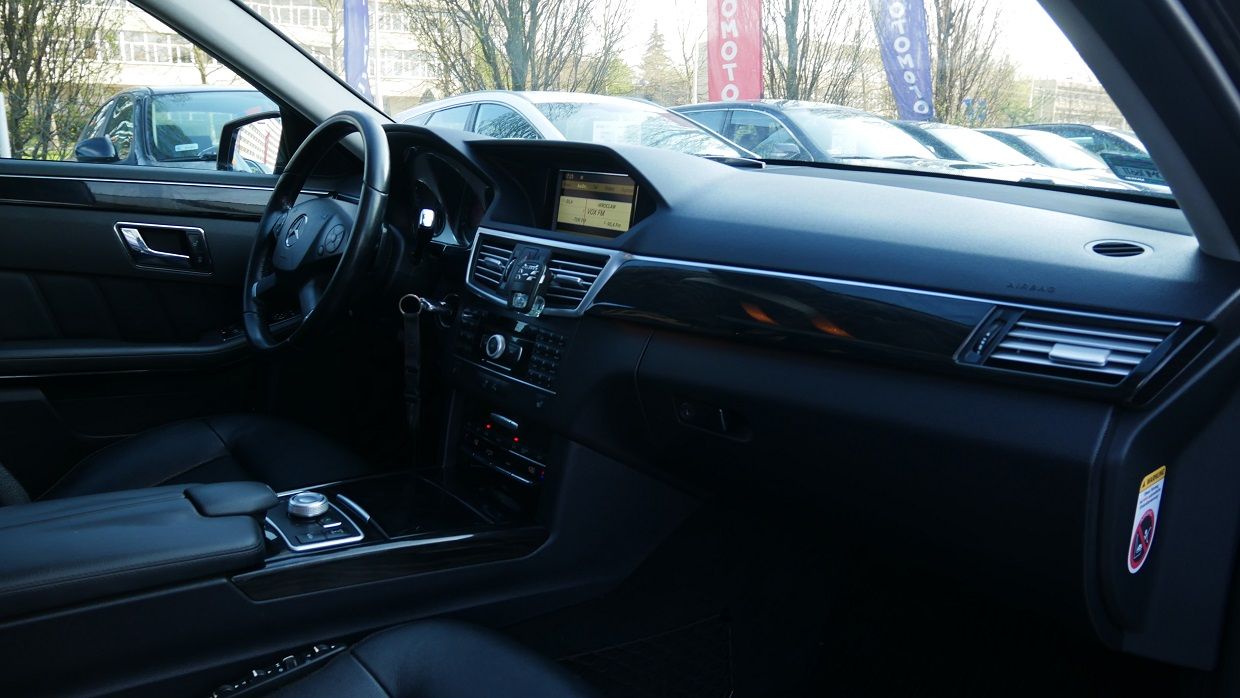 Mercedes-Benz E-Klasa - Galeria [12]