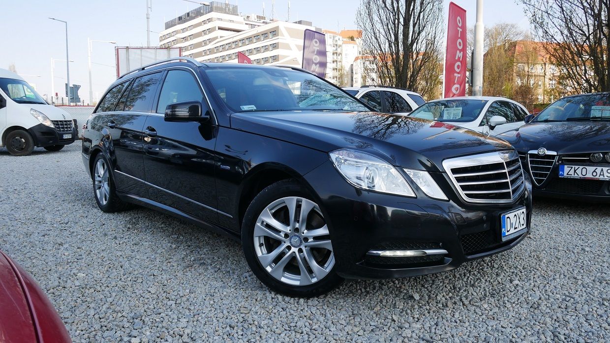 Mercedes-Benz E-Klasa - Galeria [2]