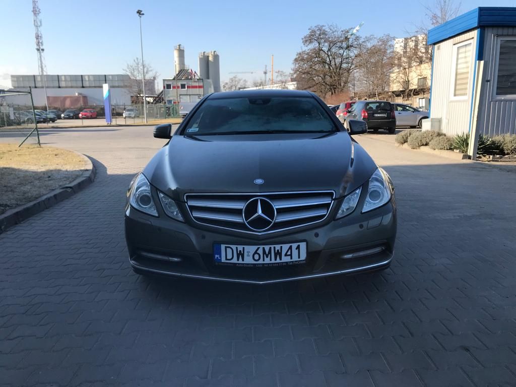 Mercedes-Benz E-Klasa - Galeria [16]