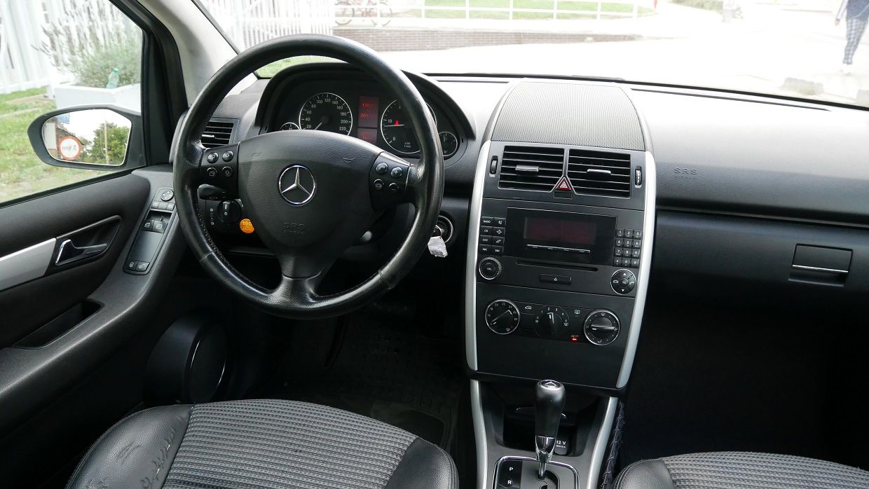 Mercedes-Benz A-Klasa - Galeria [13]