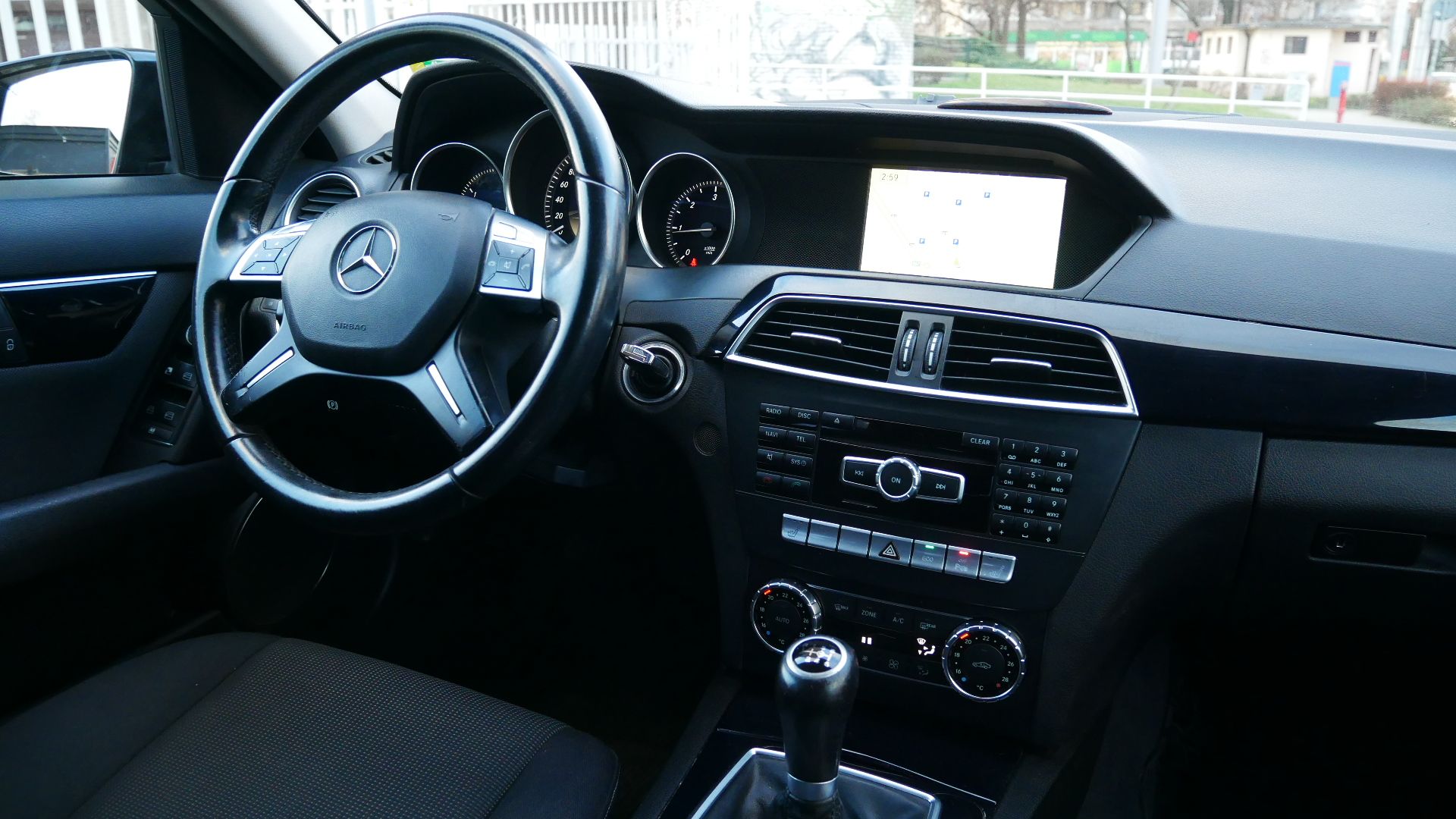 Mercedes-Benz C-Klasa - Galeria [11]