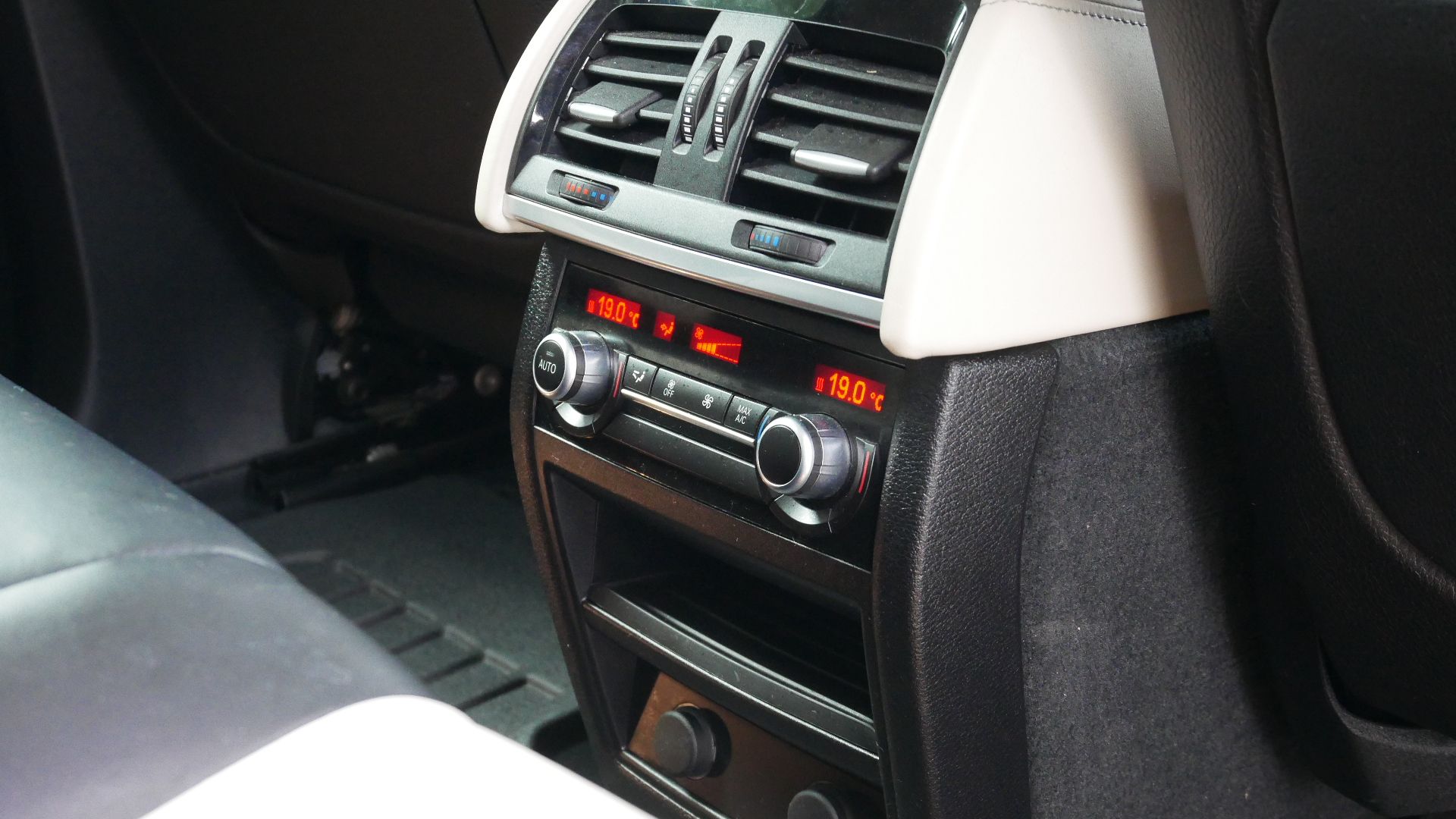BMW X6 - Galeria [16]